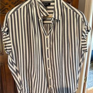Madewell Vertical Stripe Short-Sleeve Button-Down in Navy and White